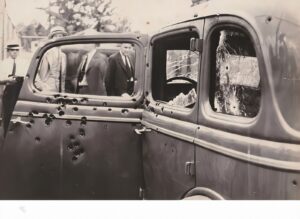 Bonnie and Clyde's car rained with bullets